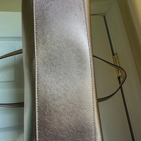Tory Burch Rose Gold Purse - Picture 4 of 11